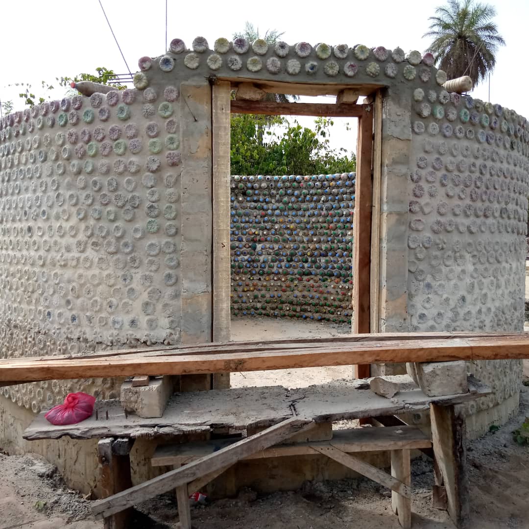 Pojmenuj jeden z bungalovů v Senegalu