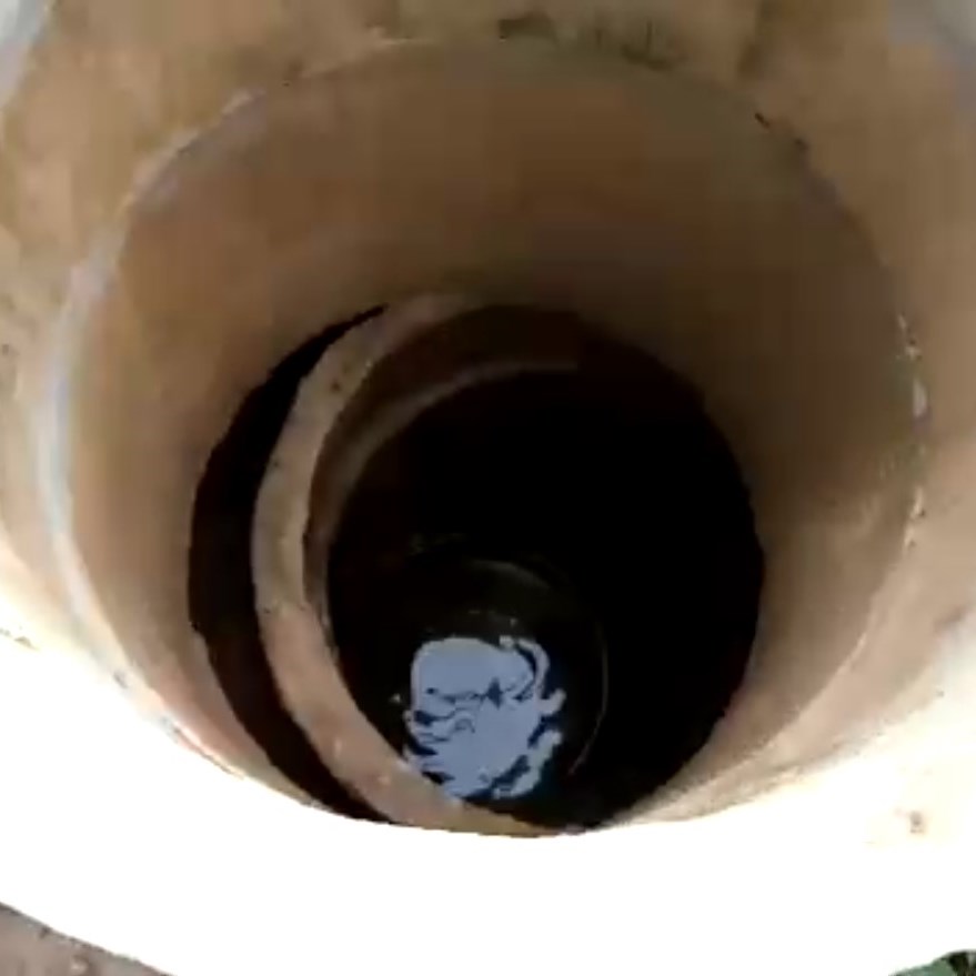 POMOZ NÁM Opravit studnu
